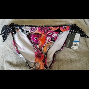 NWT Kenneth Cole side tie bikini bottoms ruffle